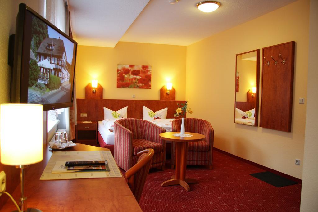 Hotel Zum Buergergarten Stolberg  Екстер'єр фото