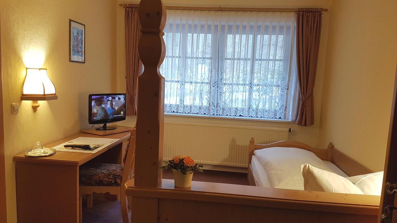 Hotel Zum Buergergarten Stolberg  Екстер'єр фото