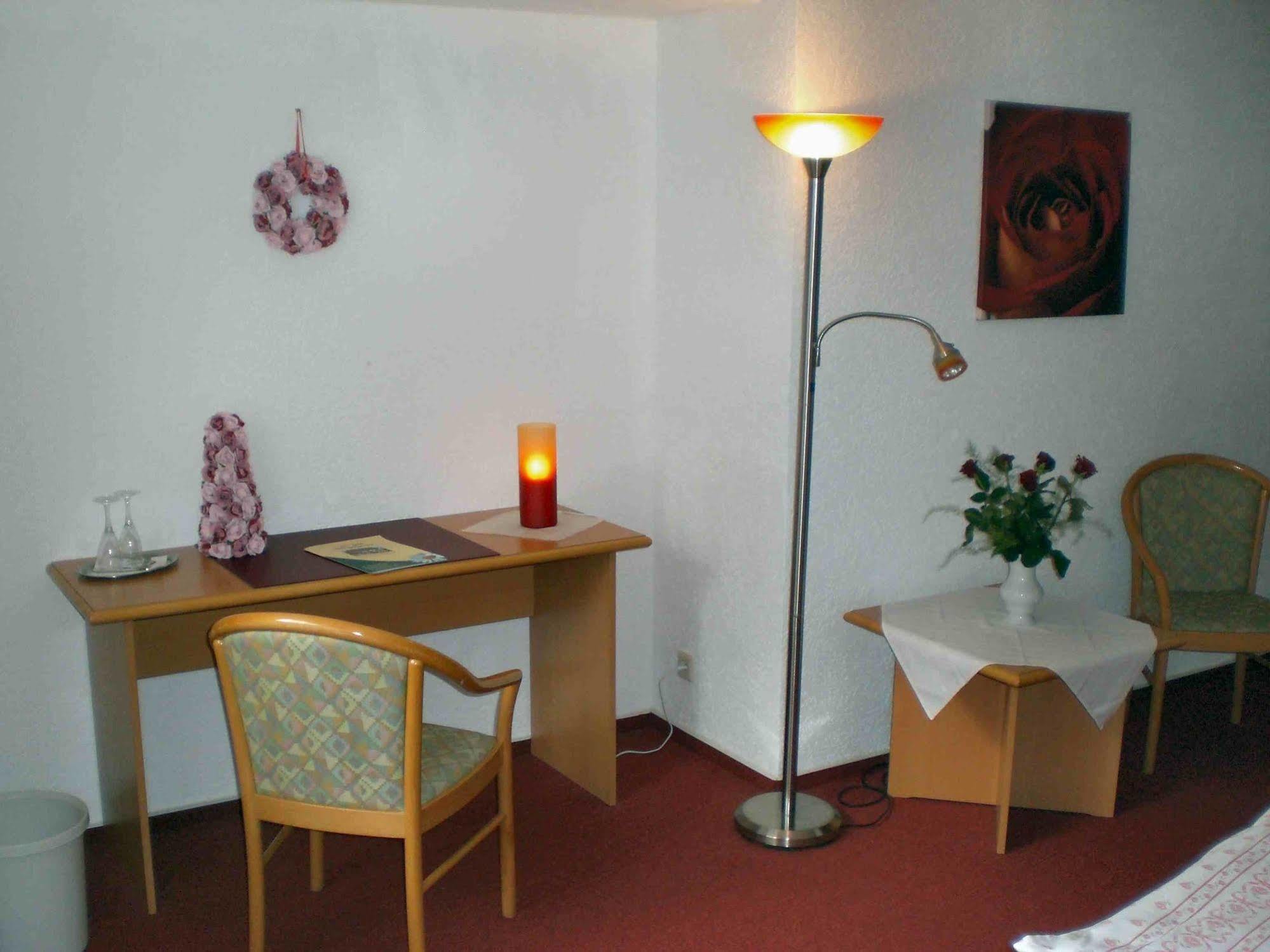 Hotel Zum Buergergarten Stolberg  Екстер'єр фото